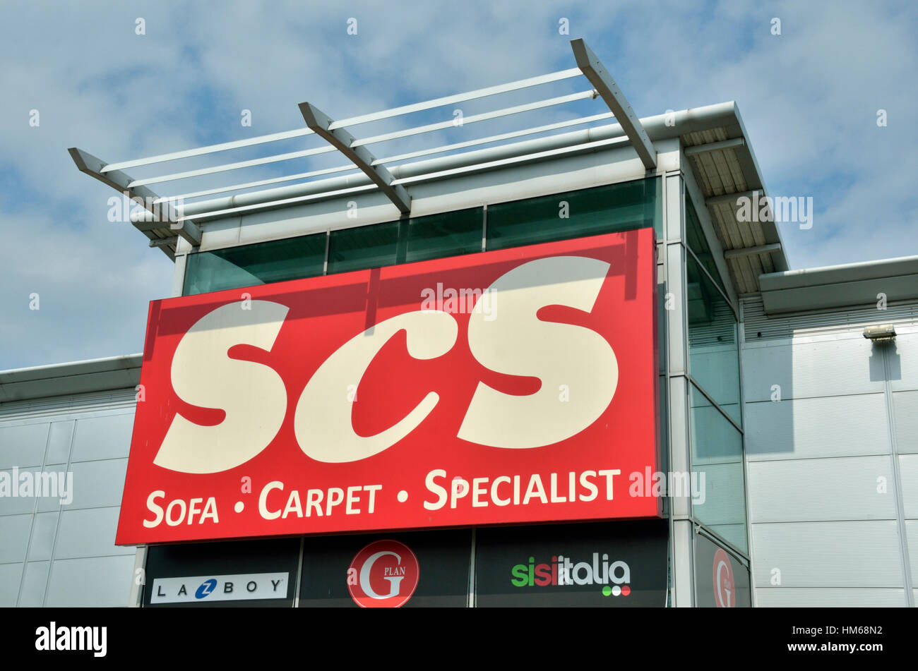 SCS superstore, Staples Corner Retail Park, London, UK Stock Photo