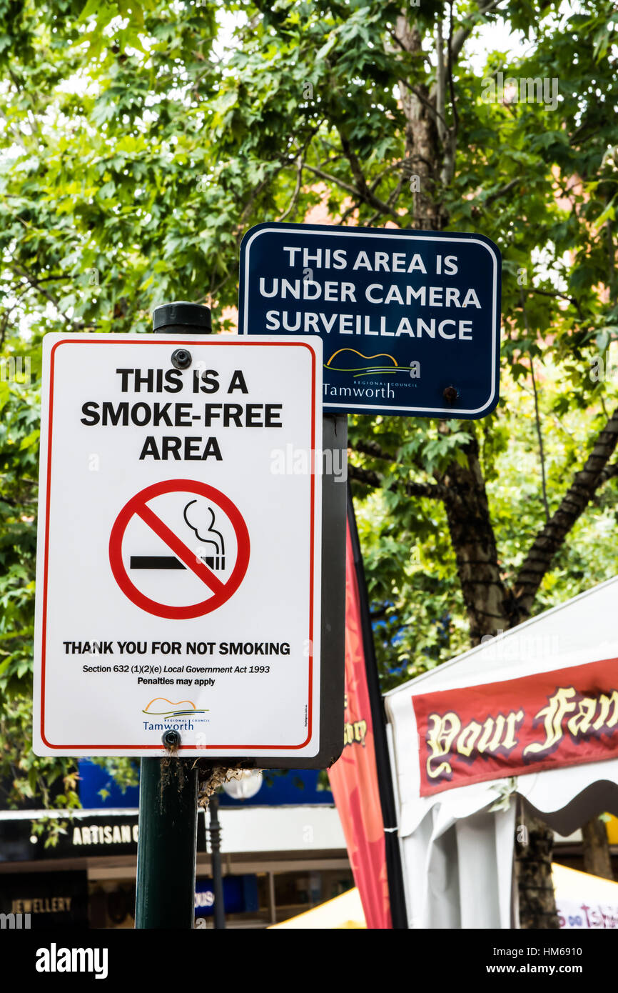 Smoke free sign hires stock photography and images Alamy