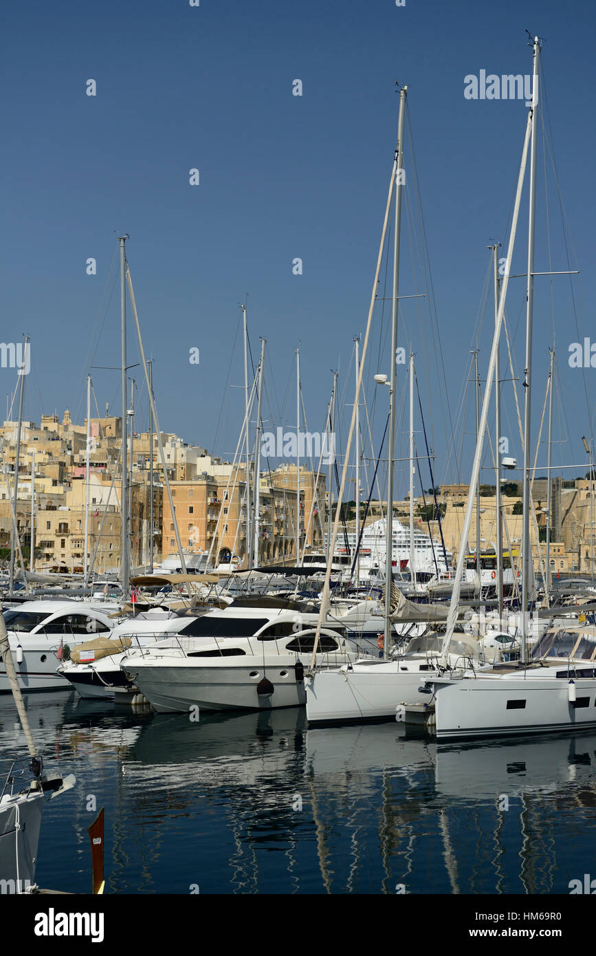 Vittoriosa grand harbour marina Birgu Three Cities Malta sailing boat boats ship ships Mediterranean island tourism RM World Stock Photo