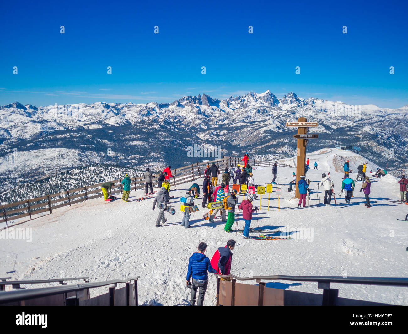 MAMMOTH LAKES, CA - November 8  2015, Beautiful day at Mammoth Mountain Ski Area in the eastern Sierra Nevada mountains of California Stock Photo