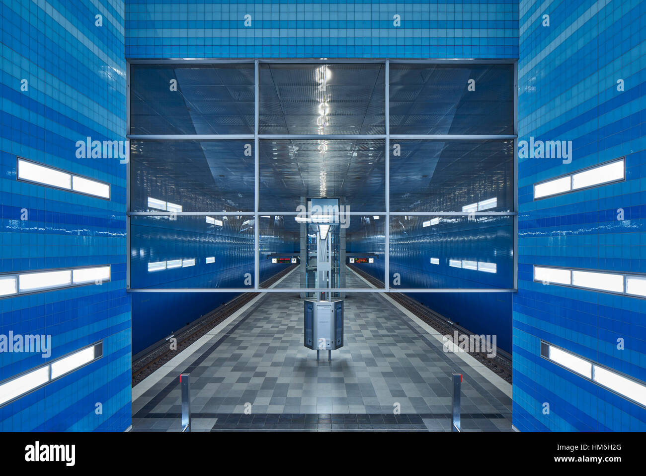 Germany, Hamburg, underground Line 4, station 'Ãœberseequartier' Stock Photo