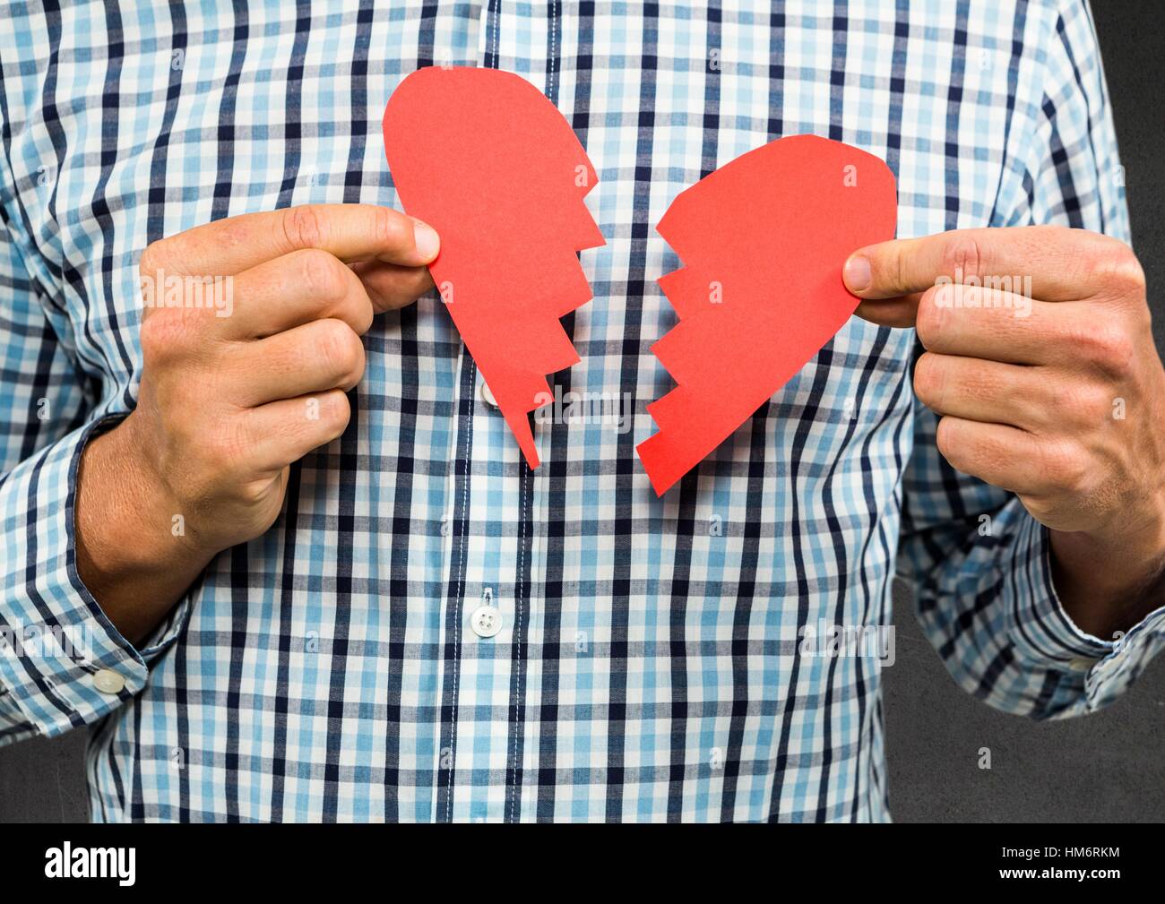 заклеенное разбитое сердце. картинка broken phone. Held broken. Held broken. Held broken.