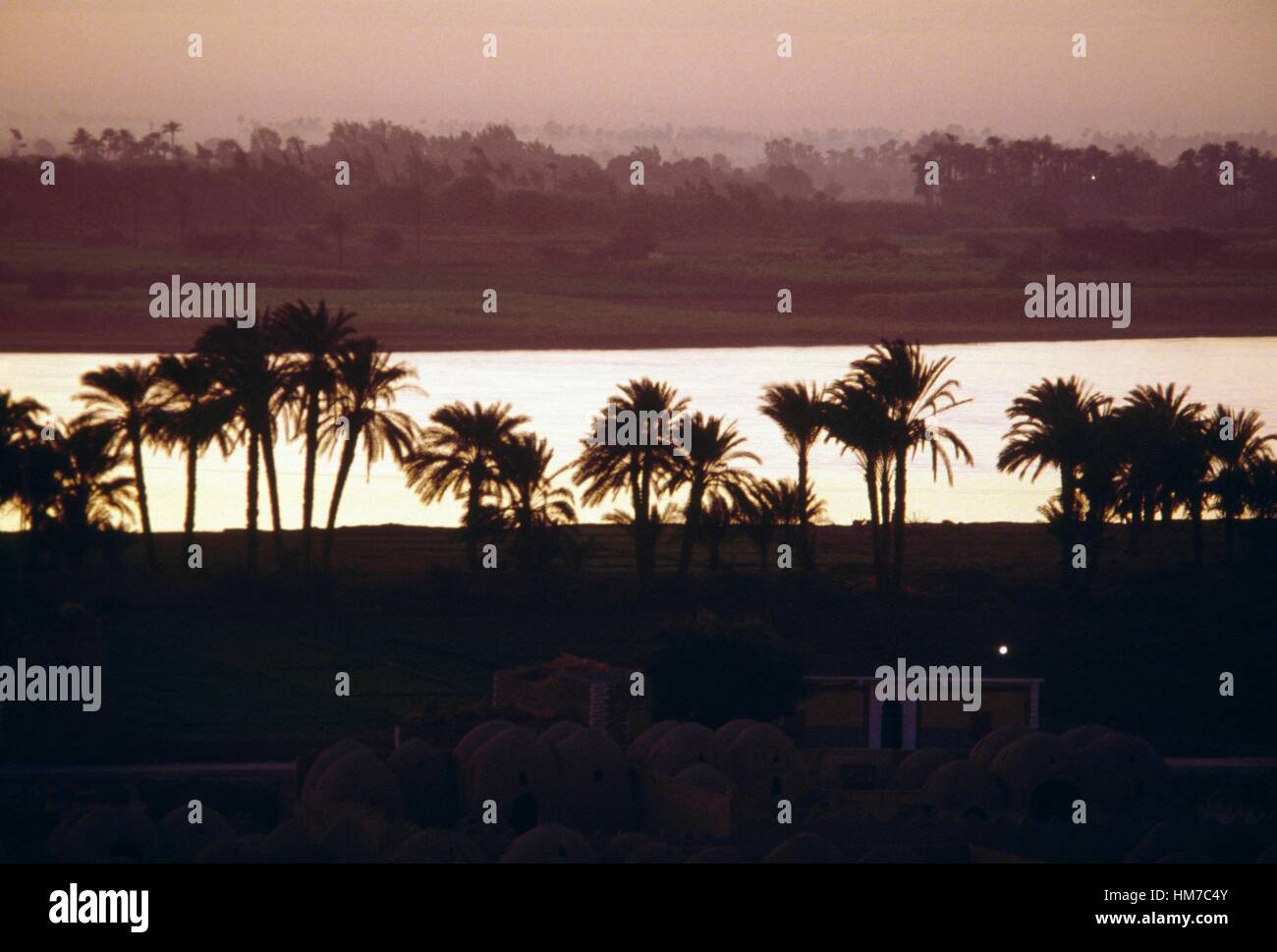 Zawyet sultan hi-res stock photography and images - Alamy