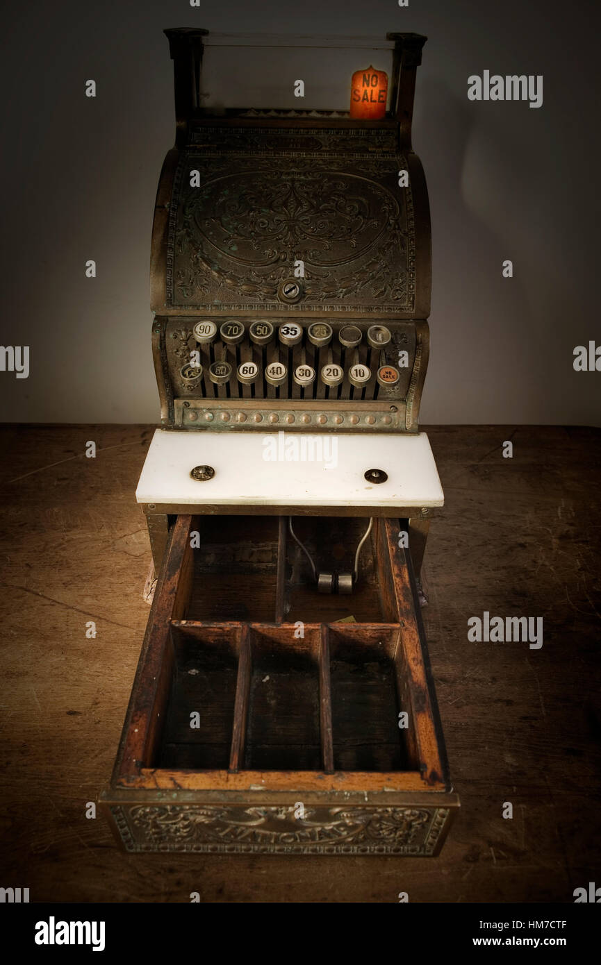 Open cash register drawer hires stock photography and images Alamy