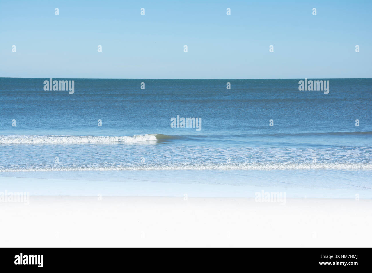 USA, North Carolina, Surf City, Clear sky over beach Stock Photo