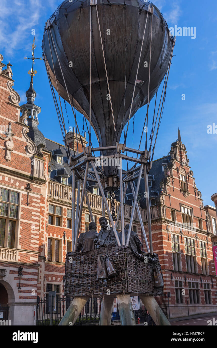 Ode aan de Vriendschap Ode to Friendship statue Leuven Belgium Stock Photo