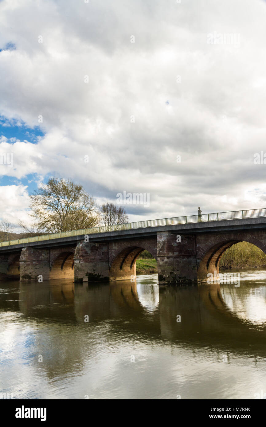 Wilton Bridge, a Grade I listed bridge over the River Wye from Wilton, Herefordshire and Ross-on-Wye, Herefordshire, England. Stock Photo
