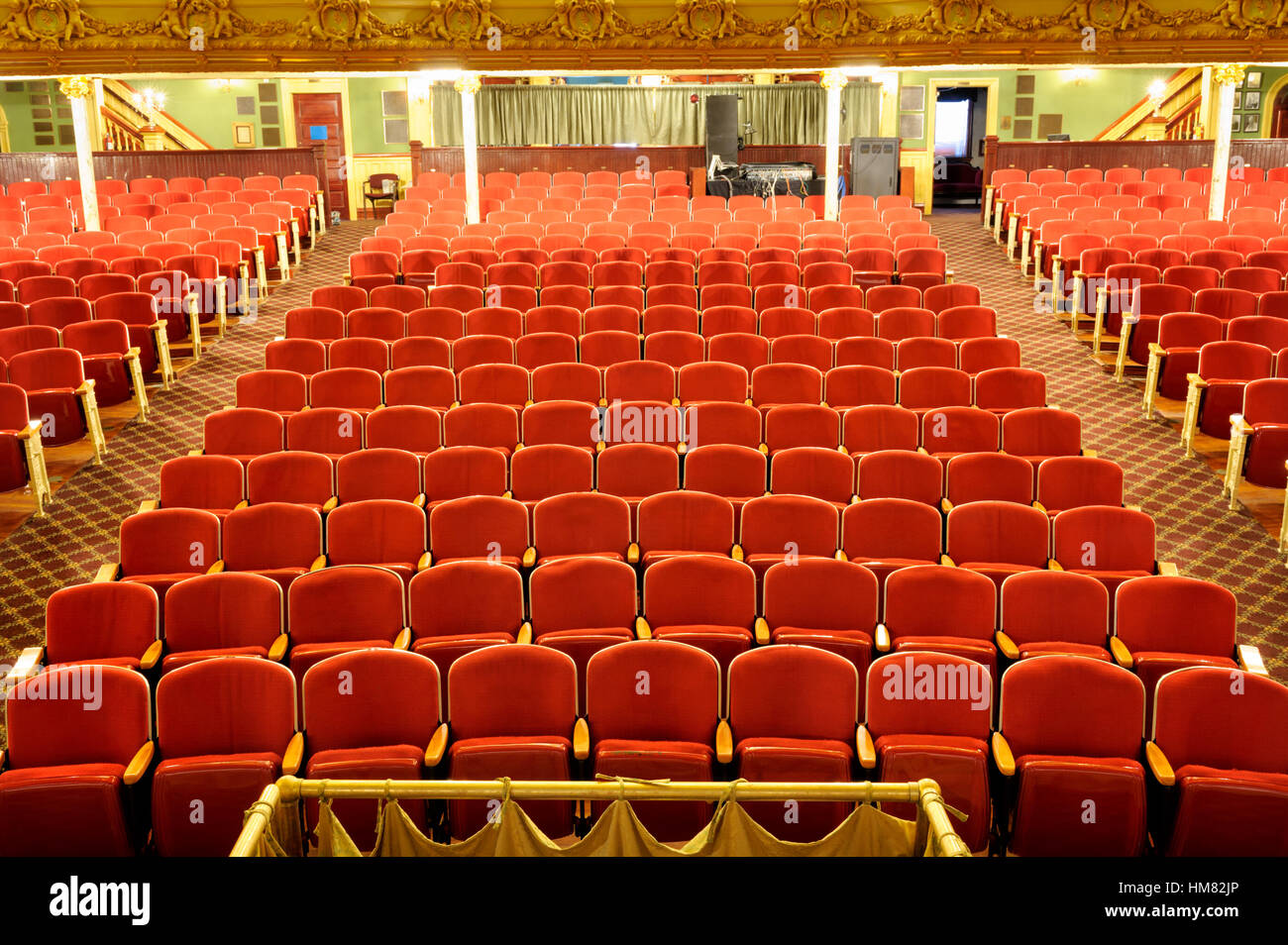 Auditorium seating hi res stock photography and images Alamy