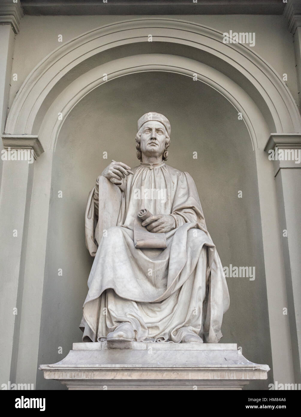 Dante alighieri statue hi-res stock photography and images - Alamy