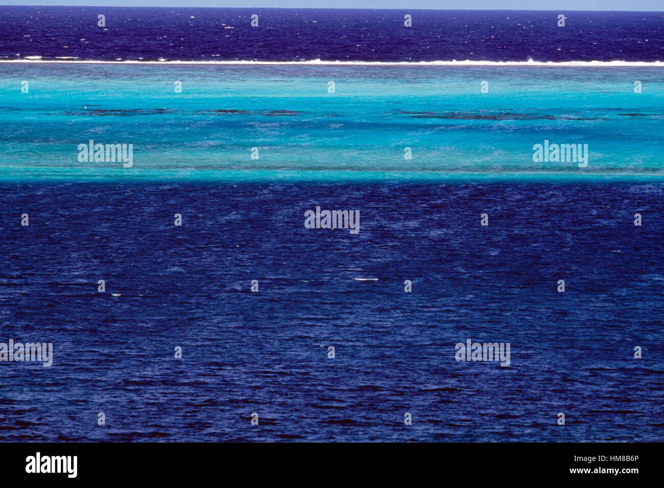 Blue lagoon, Rangiroa, Tuamotu islands, French Polynesia Stock Photo
