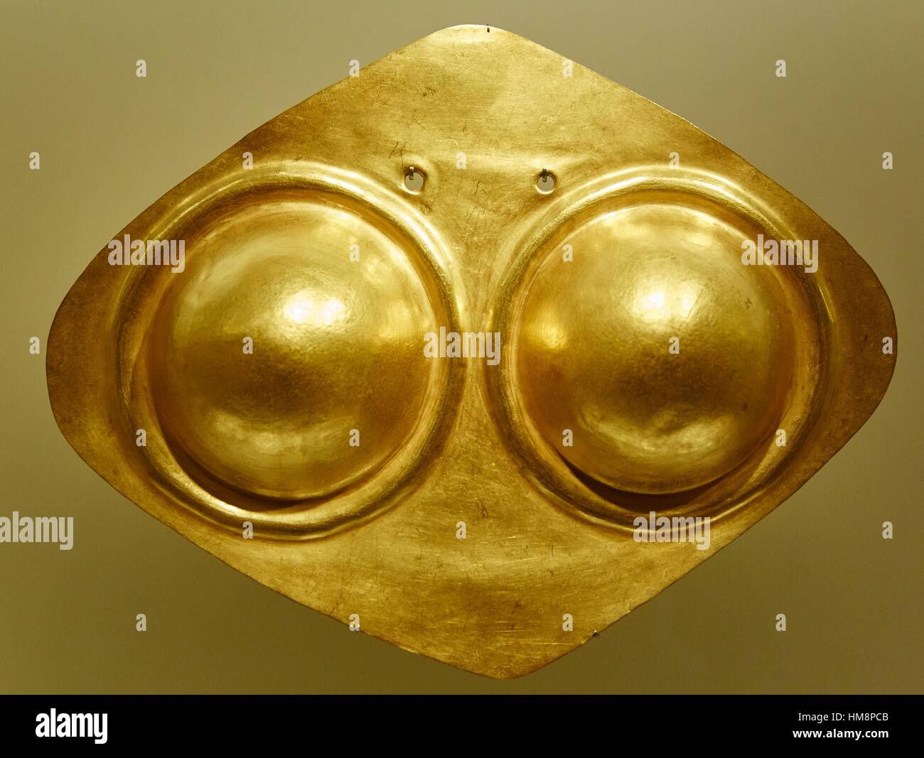 Female Breastplate, Pre-Columbian artifact, Museo del Oro, Gold Museum, Bogota, Cundinamarca, Colombia, South America Stock Photo