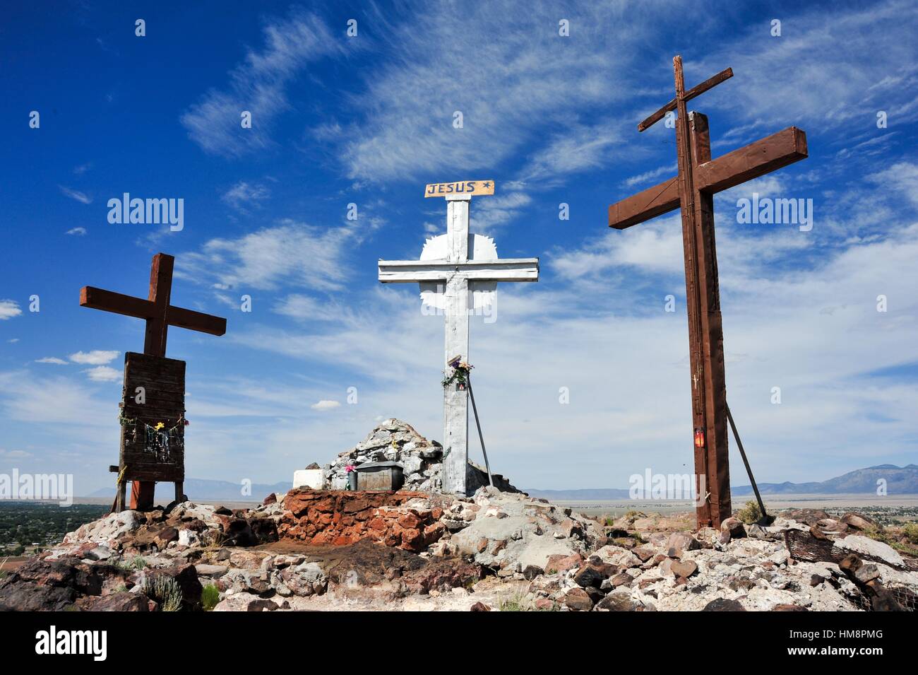 Tome Hill Calvario Three crosses in New Mexico Stock Photo Alamy