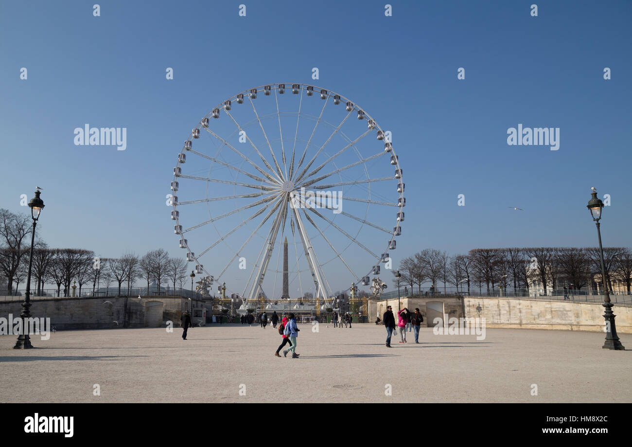 The Big Wheel of Paris in winter Stock Photo Alamy