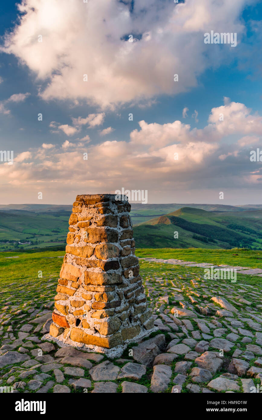 Trig point on the summit of Mam Tor overlooking the Vale of Edale, Peak District National Park, Derbyshire, England Stock Photo