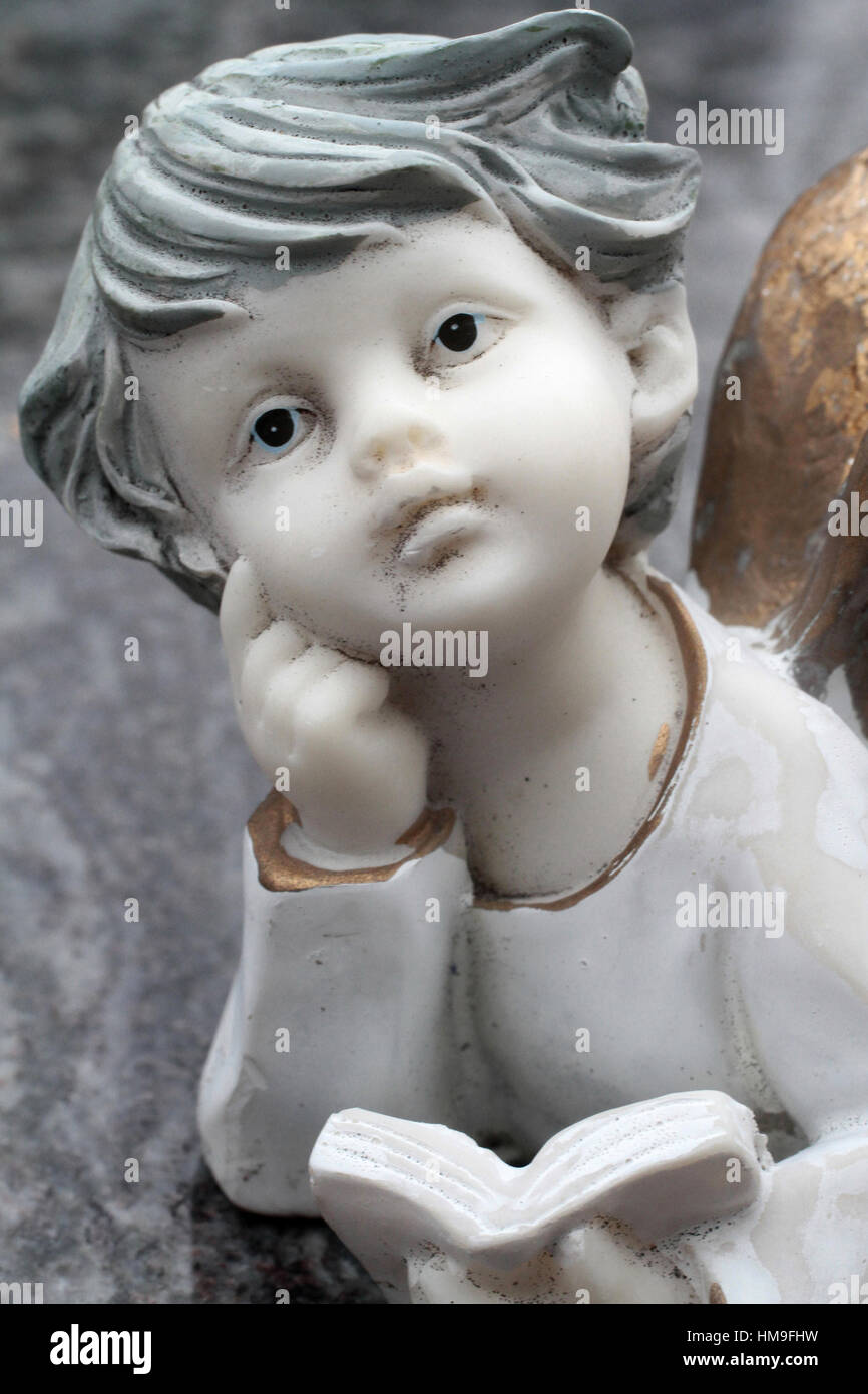 10 meilleures idées sur statue ange  statue ange, statues de cimetière,  statues