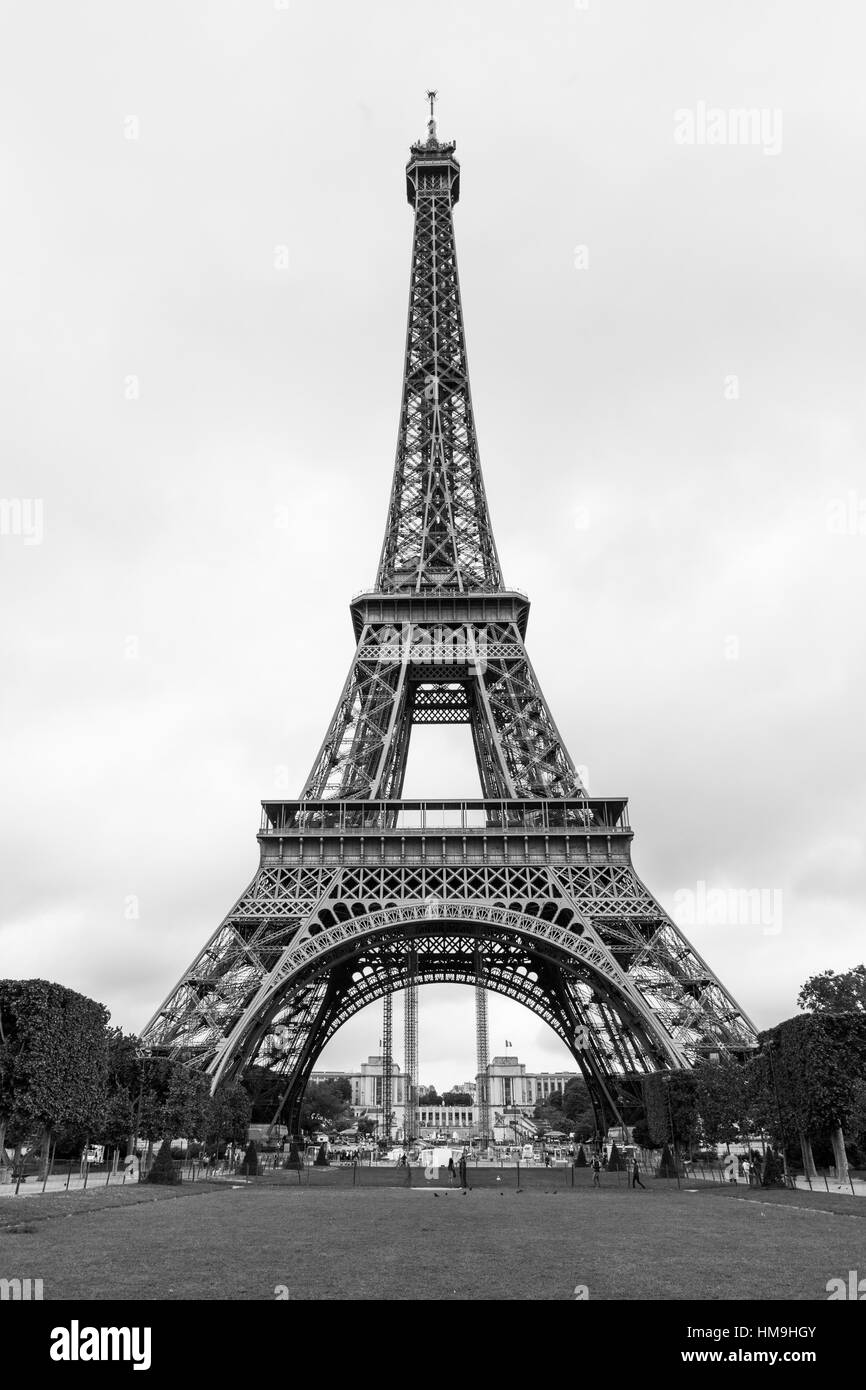 Sparkling eiffel tower Black and White Stock Photos & Images - Alamy