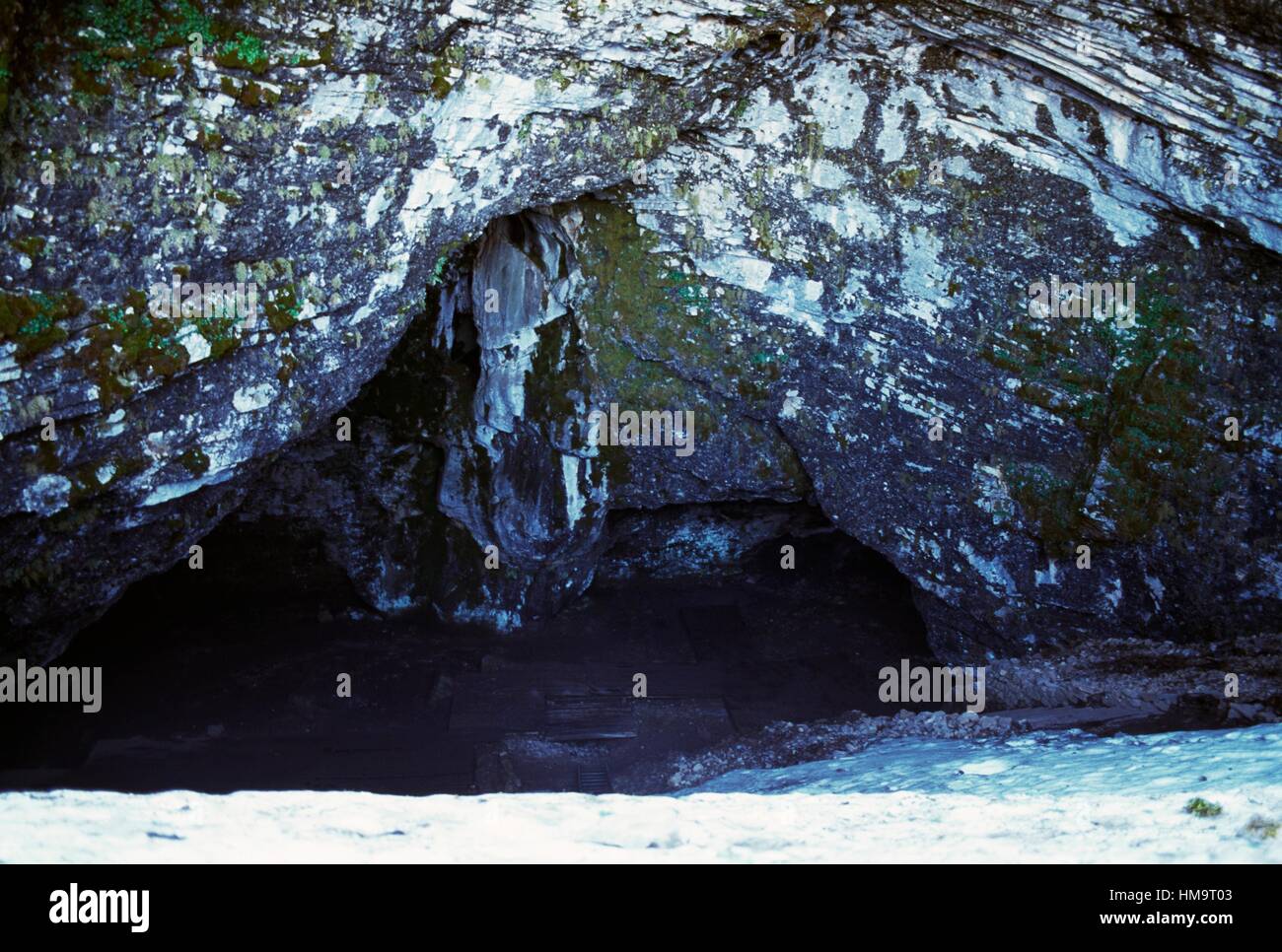 Ideon Andron, cave sanctuary (4000 bC-1st century AD), Mount Ida  (Psiloritis), Crete, Greece Stock Photo - Alamy