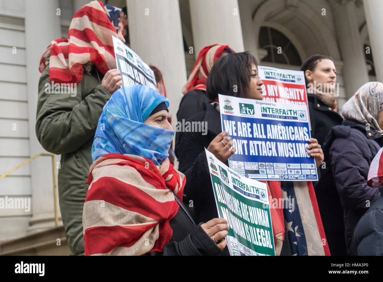 New York, USA. 01st Feb, 2017. Muslim and non-Muslim women gather at New York City Hall on Wednesday, February 1, 2017 to celebrate World Hijab Day. The annual event calls for a day of solidarity with Muslim women to fight bigotry and discrimination and encourages non-muslim women to wear a Hijab in solidarity.  Credit: Richard Levine/Alamy Live News Stock Photo