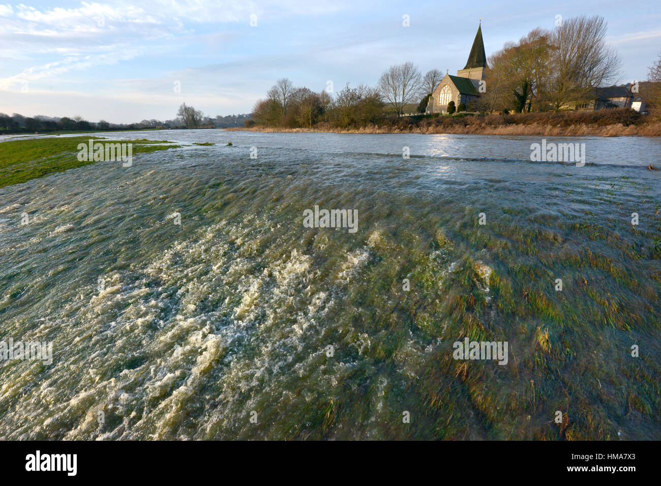 Alfriston, East Sussex. 2nd February 2017. The river Cuckmere busting its banks near Alfriston, East Sussex, after recent heavy rainfall. Credit: Peter Cripps/Alamy Live News Stock Photo