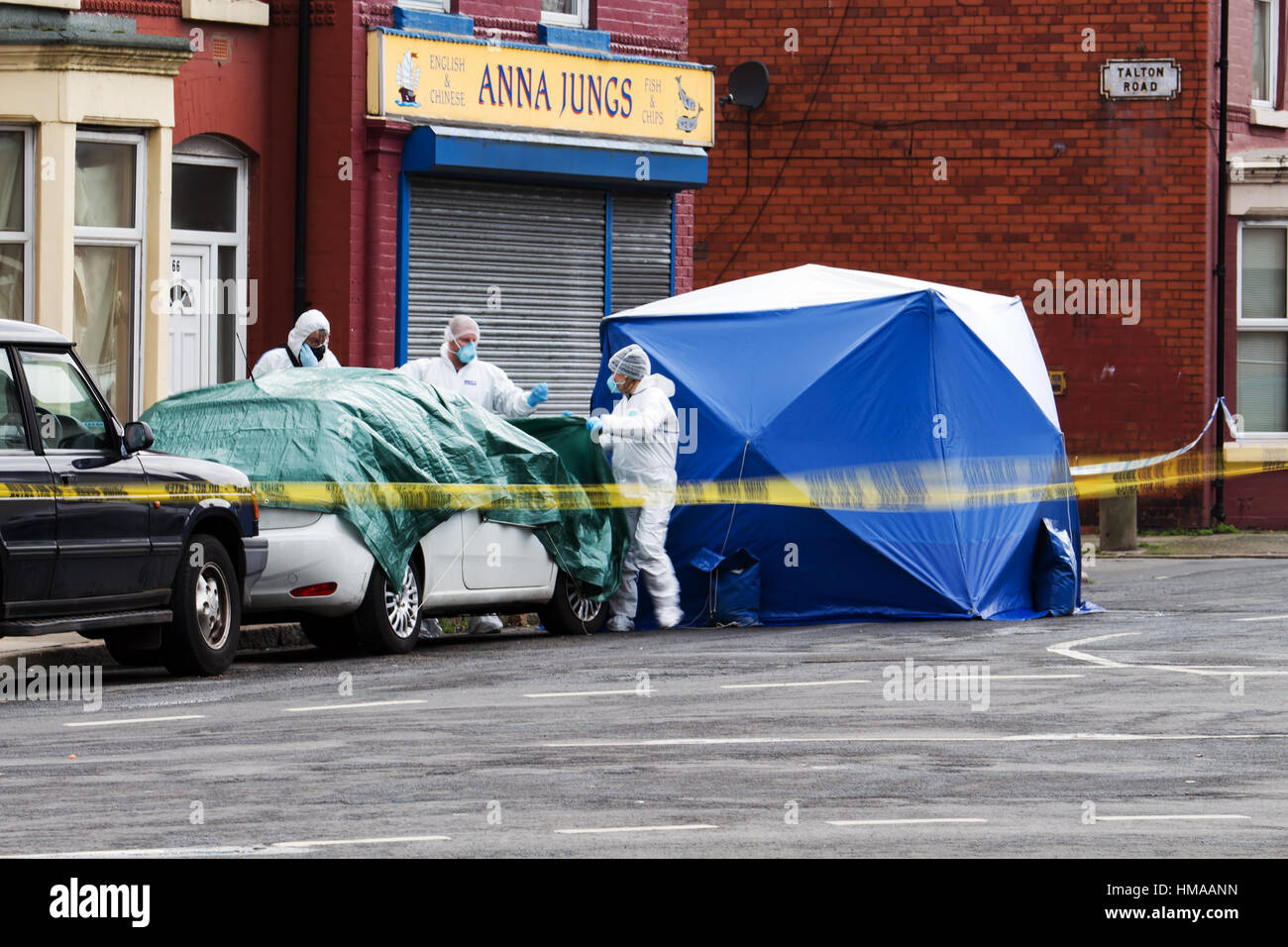 Liverpool, UK. 2nd Feb, 2017. Forensic officers comb the murder scene