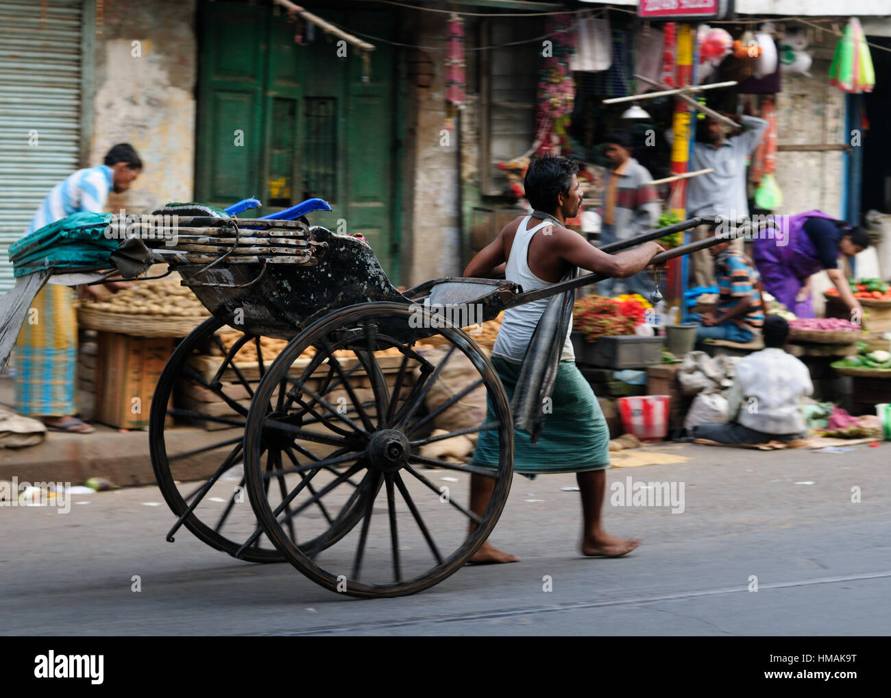 Humen taksi in Kolkata, India  See more my photos from Indian Stock Photo
