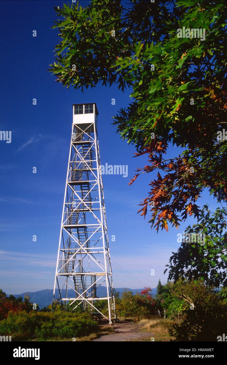 Overlook mountain fire tower hires stock photography and images Alamy