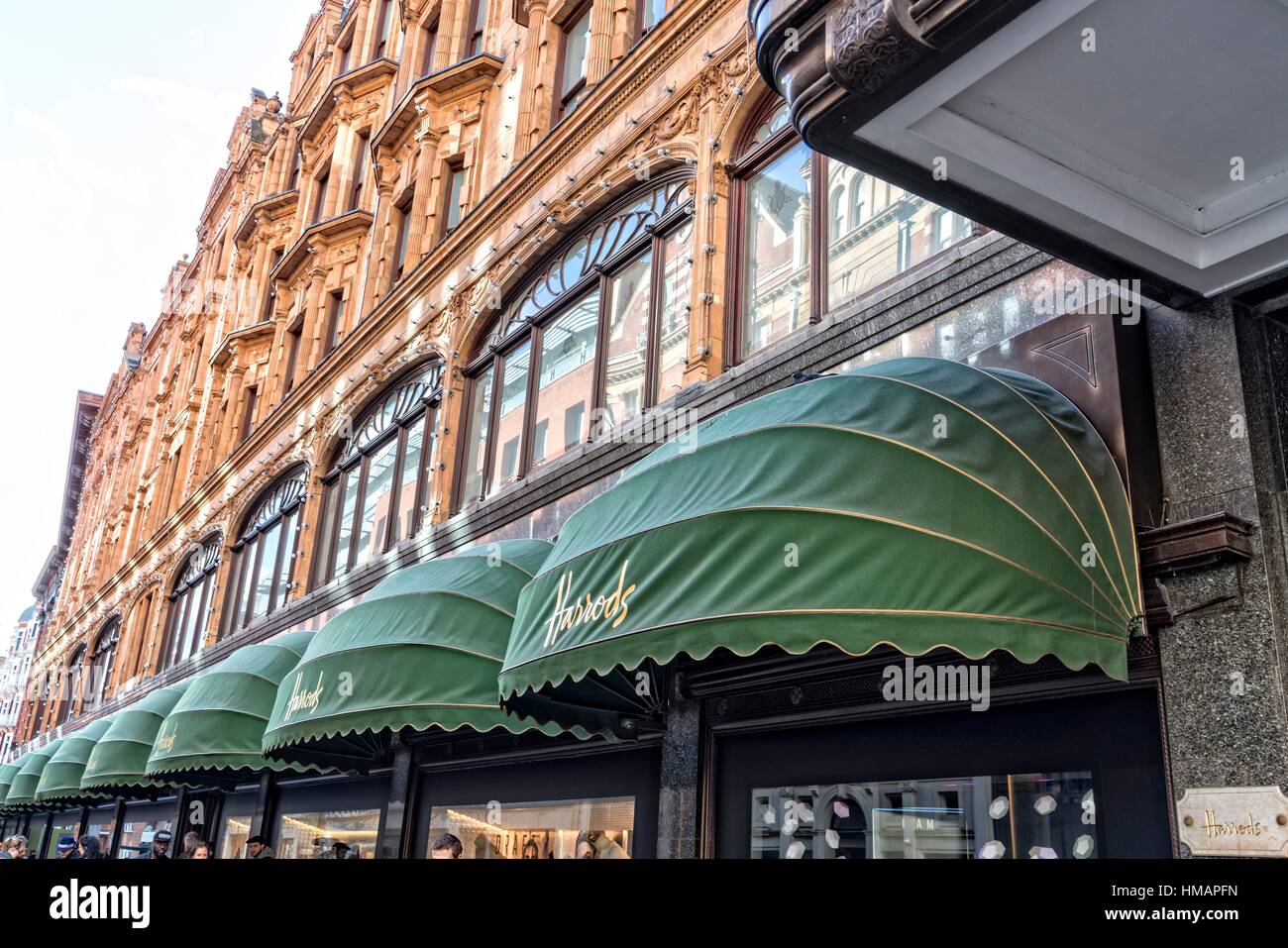 Harrod s hi-res stock photography and images - Alamy