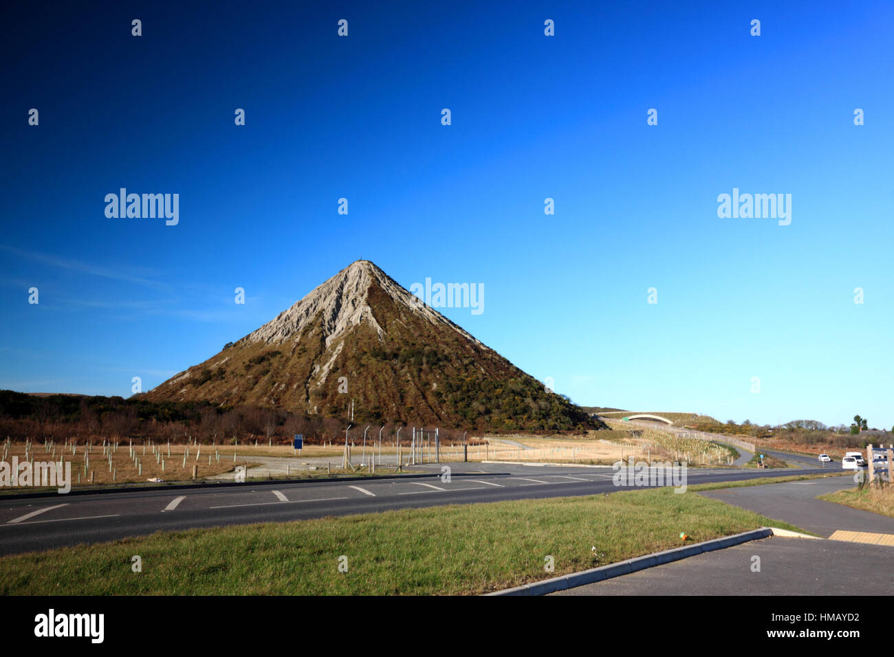 The Skytip, St Austell, Cornwall, is a pyramid of china clay waste typical of the landscape in the area 40 years ago.  Today the waste tips are landsc Stock Photo