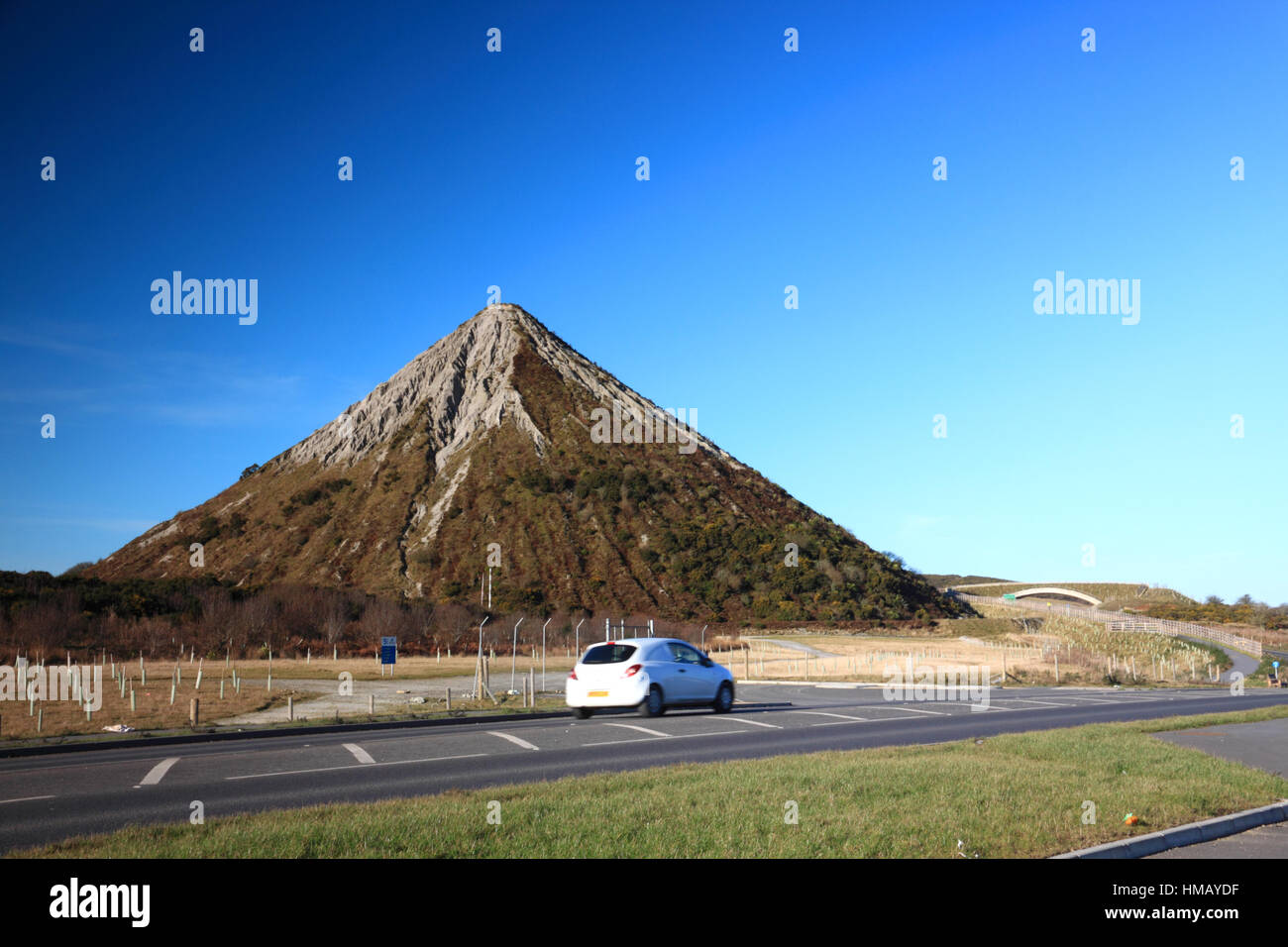 The Skytip, St Austell, Cornwall, is a pyramid of china clay waste typical of the landscape in the area 40 years ago.  Today the waste tips are landsc Stock Photo