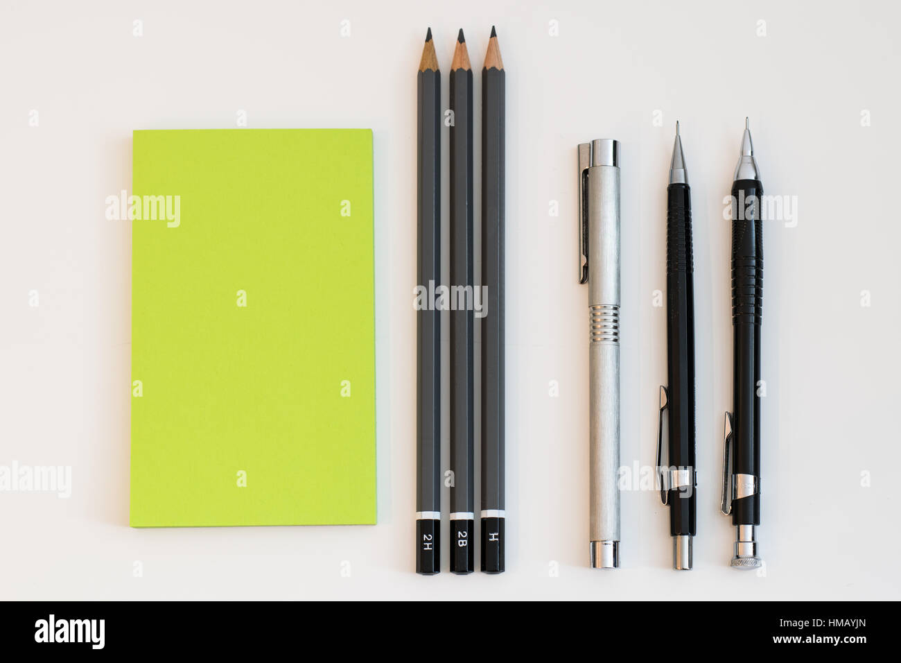 Writing Pens Lined Up High Resolution Stock Photography And Images Alamy