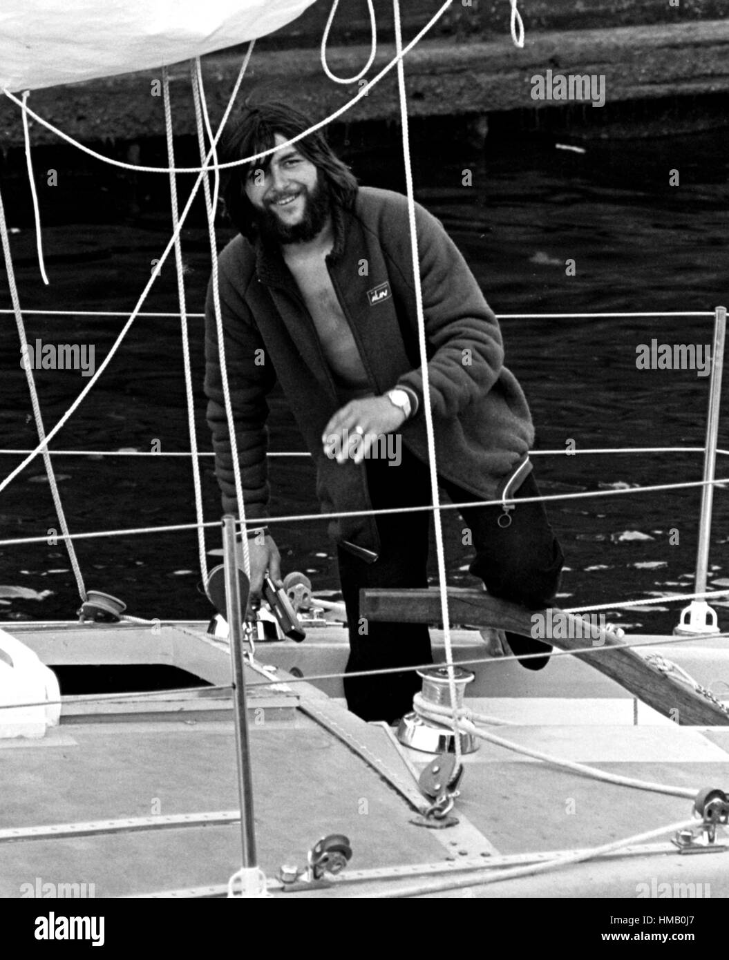 AJAXNETPHOTO. 6TH JUNE, 1976. PLYMOUTH, ENGLAND. - OSTAR 1976 - PHILIP HOWELLS (GBR) SKIPPER OF FROMSTOCK FILIUS.  PHOTO:JONATHAN EASTLAND/AJAX REF:2760506 17A Stock Photo