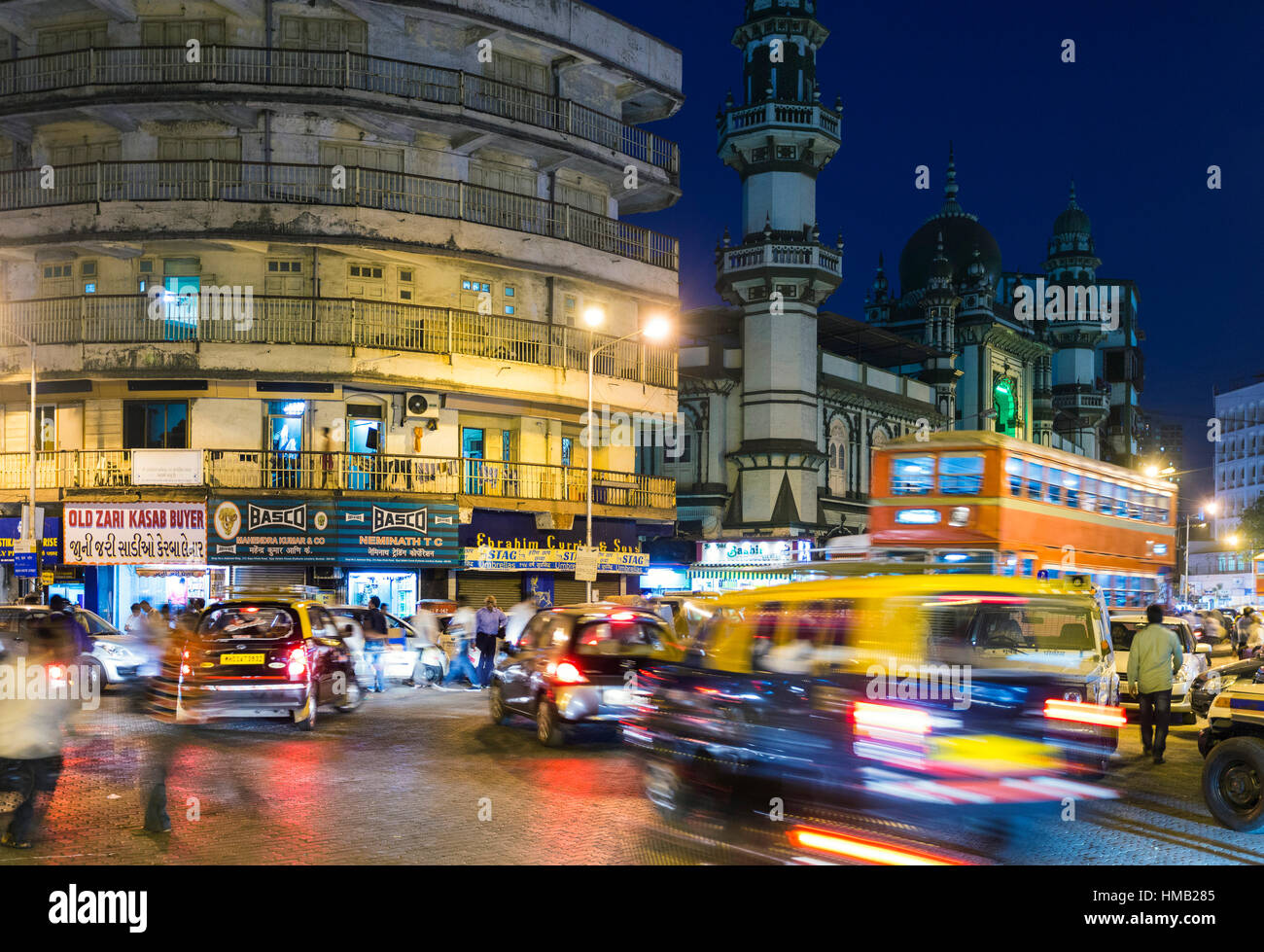 Rush hour, Muslim district Pydhonie, Hamidiya Mosjid, Mumbai, Maharashtra, India Stock Photo