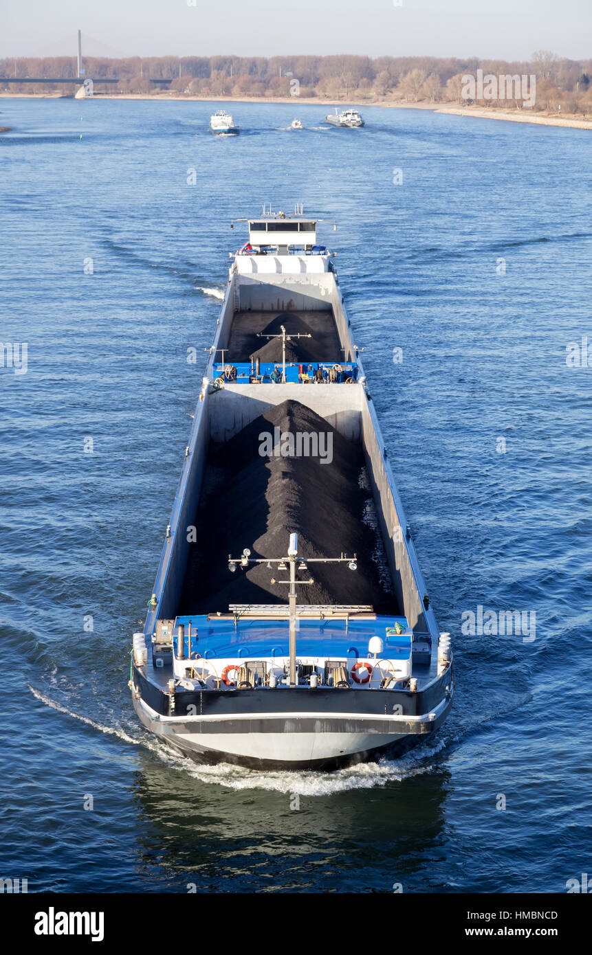 Dry Bulk Cargo Barge High Resolution Stock Photography and Images - Alamy