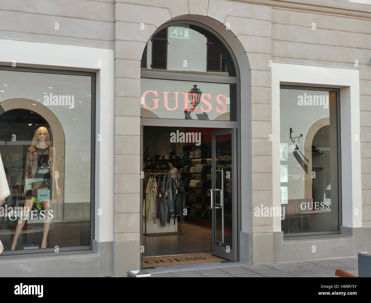 MUGELLO, ITALY - SEPTEMBER 11, 2014: Facade of Guess store in McArthurGlen  Designer Outlet Barberino situated in 30 minutes from Florence. McArthurGle  Stock Photo - Alamy