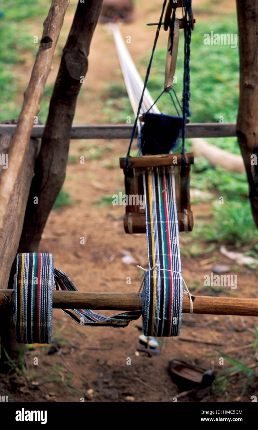 Weaving of Fugu in Daboya, a village in the West Gonja district, a district in the Northern Region of north Ghana. Stock Photo