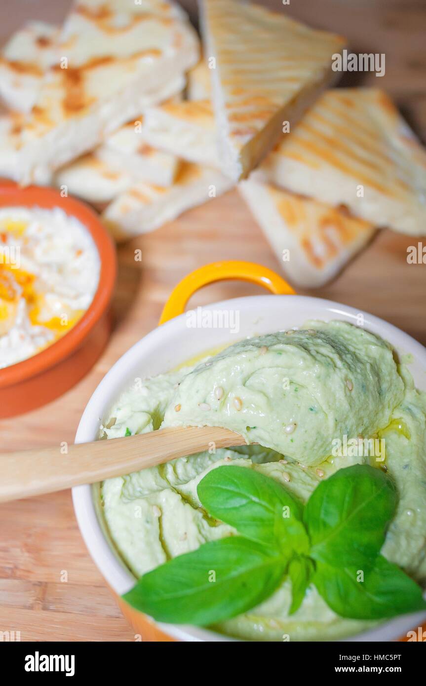 Pita bread with Humusbasil High Cuisine (Spain Stock Photo Alamy