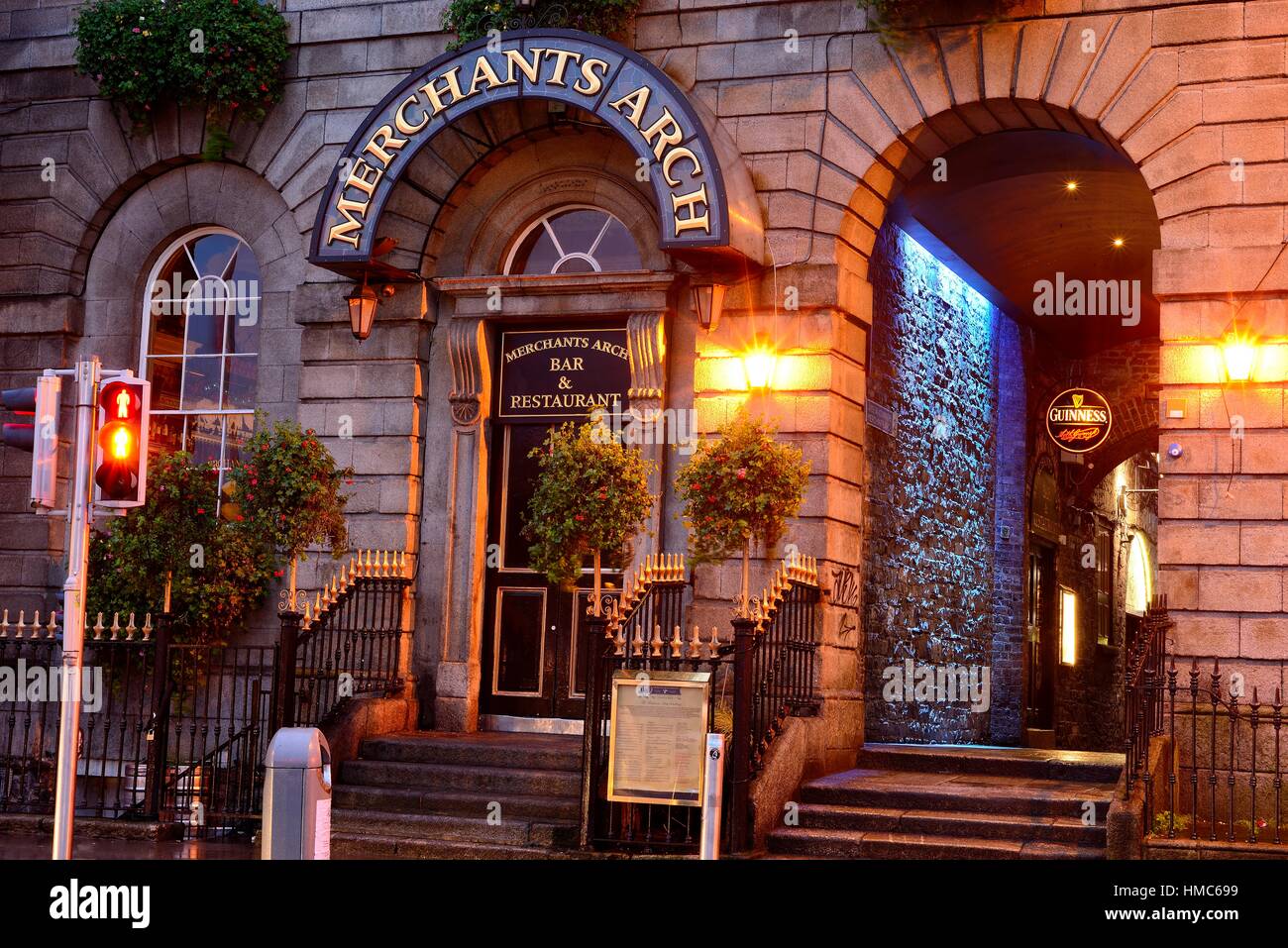 Merchants Arch in Temple Bar, Dublin, Ireland Stock Photo Alamy