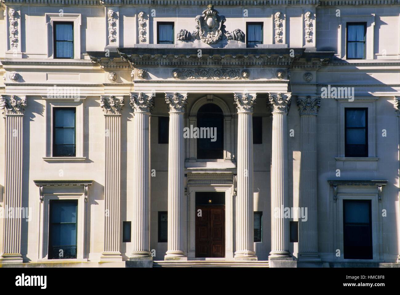 New york door mansion hires stock photography and images Alamy