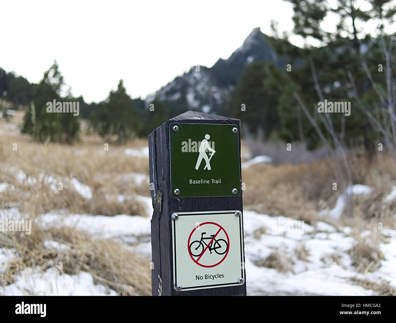 The trailhead for hiking Baseline Trail in a Colorado state park. Stock Photo