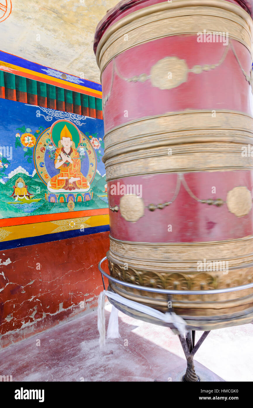Rotating buddha hi-res stock photography and images - Alamy