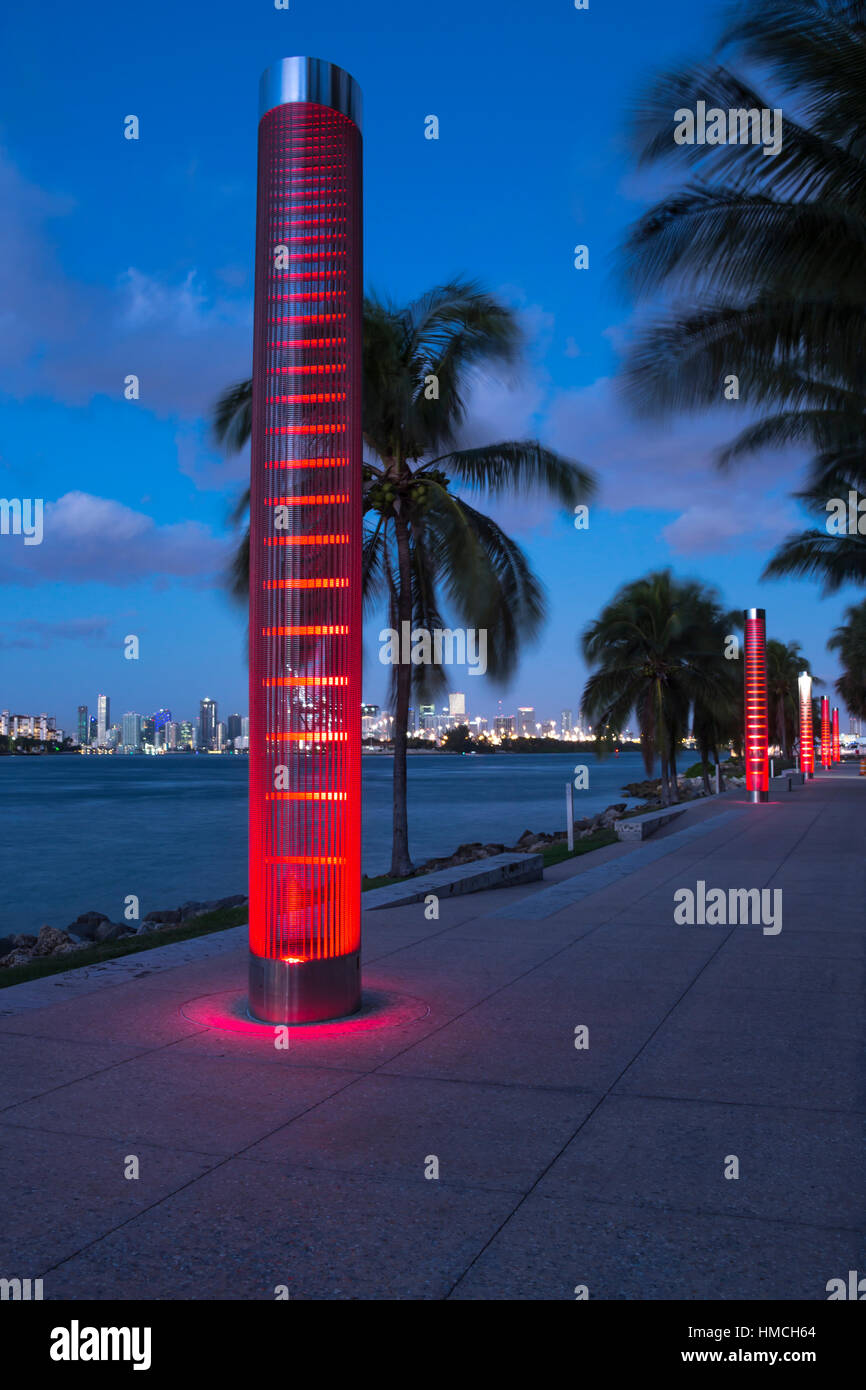 TURTLE LIGHT TOWERS SOUTH POINTE PARK GOVERNMENT CUT CHANNEL MIAMI