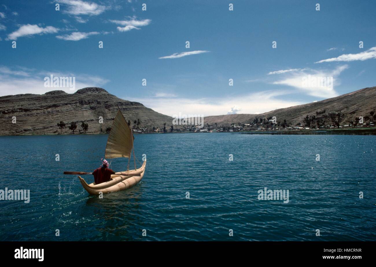 Balsa wood boat made from interwoven totora reeds, Lake Titicaca, Bolivia. Stock Photo