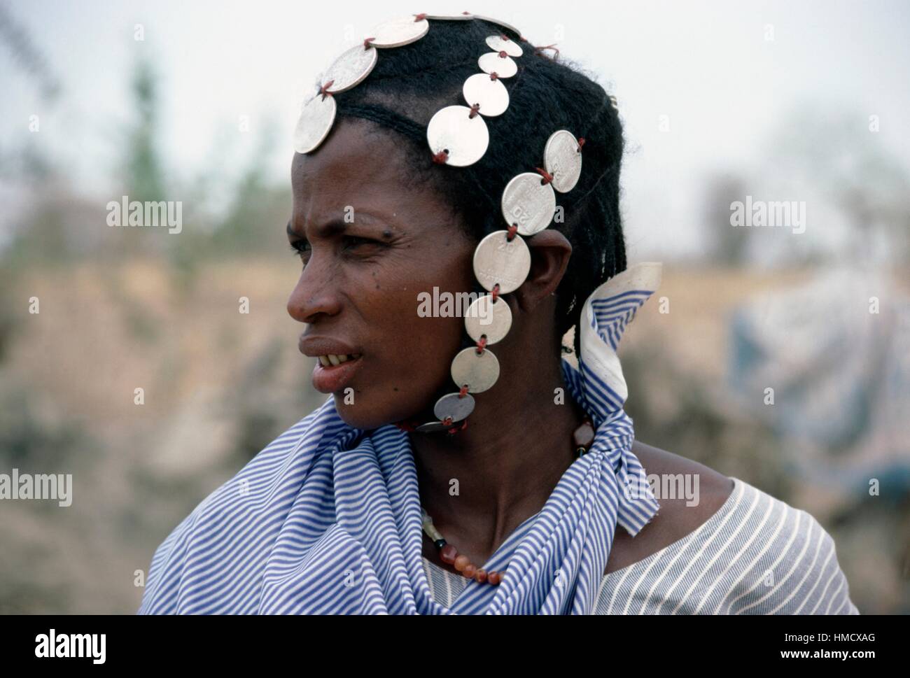 Fulani woman traditional hairstyle hi-res stock photography and images ...