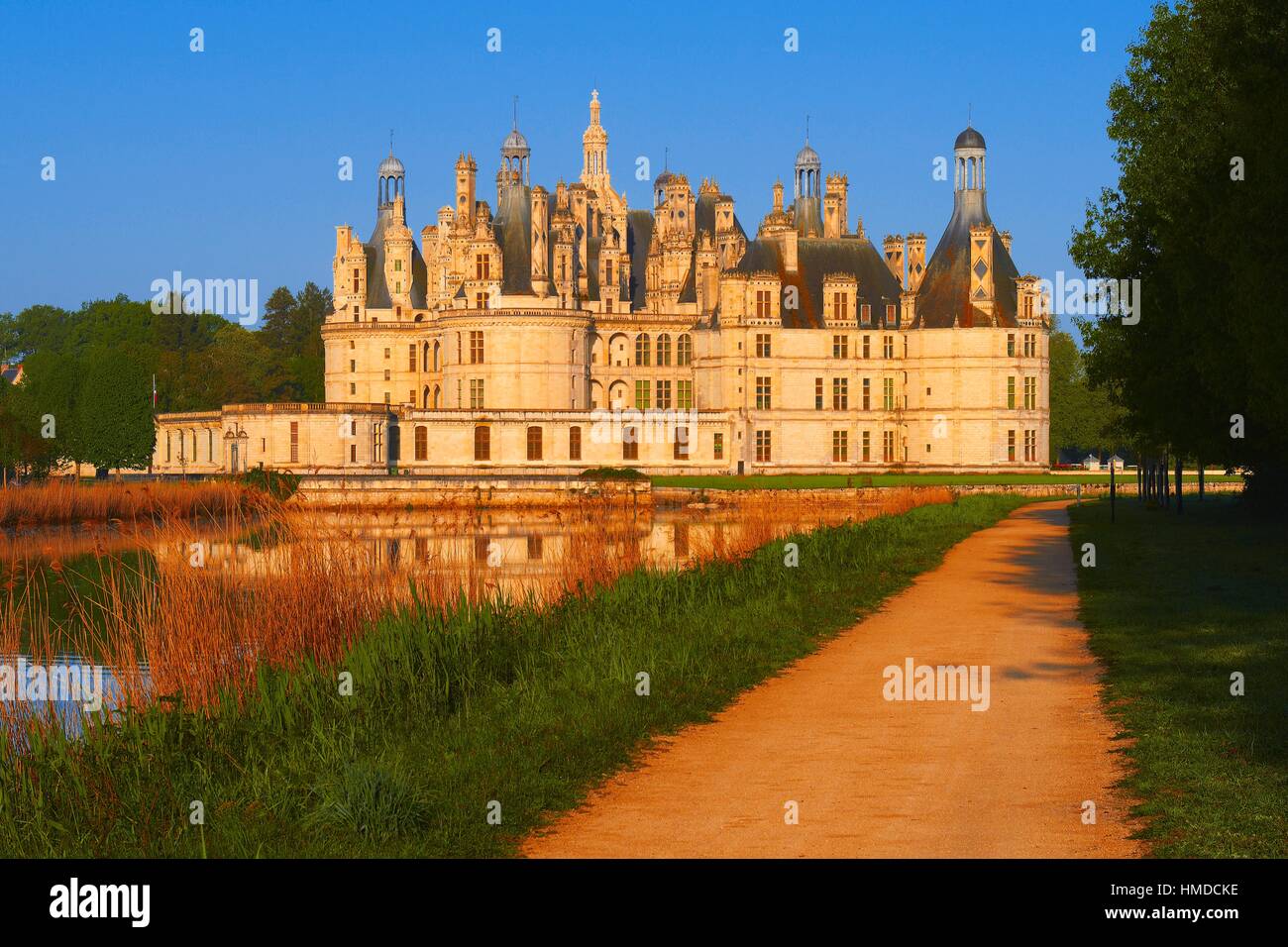 Chambord, Chambord Castle, Chateau de Chambord, Dawn, Loir et Cher, Loire Valley, Loire River Chambord, Chambord Castle, Chateau de Chambord, Dawn, Loir et Cher, Loire Valley, Loire River