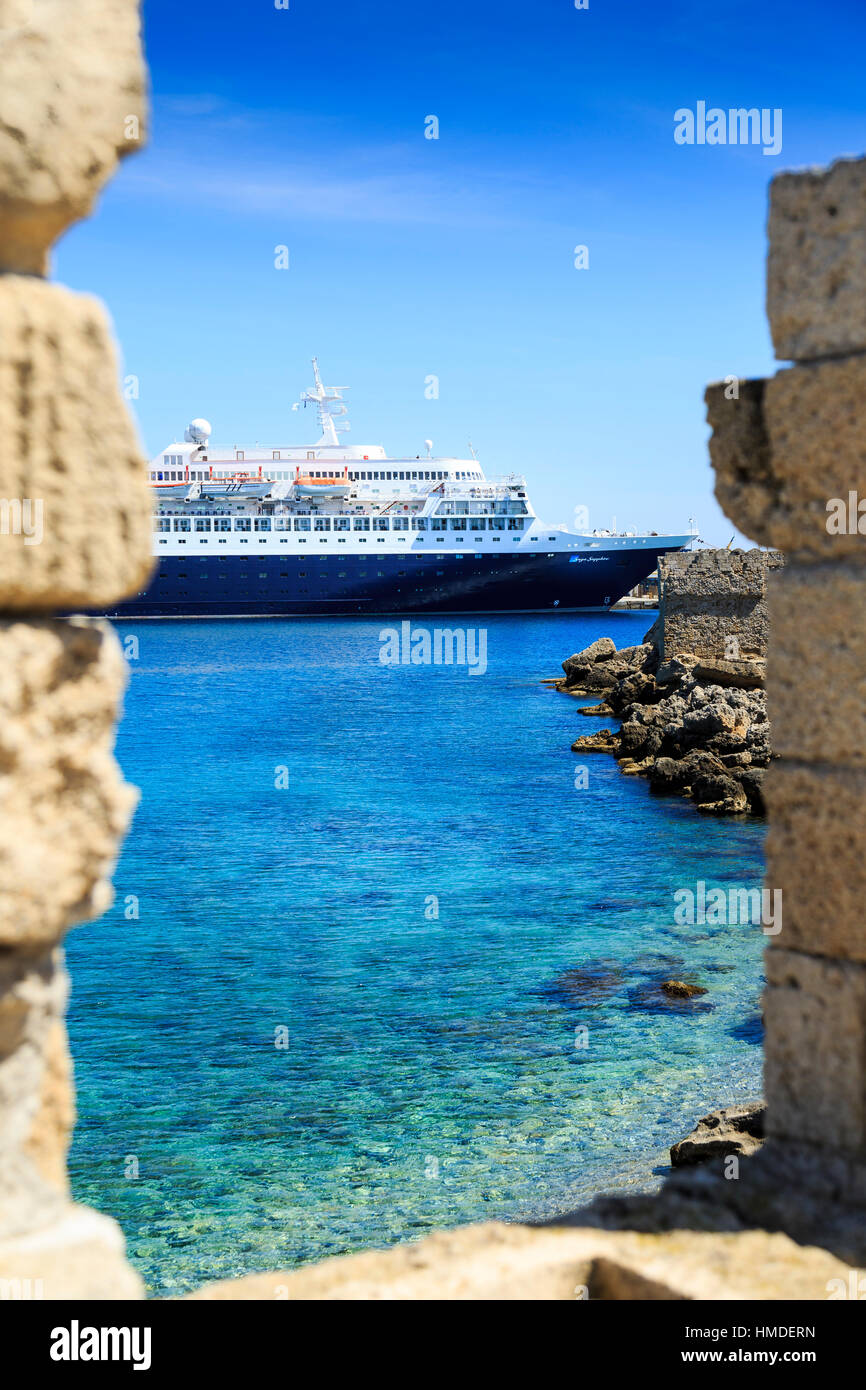 Rhodes city walls hi-res stock photography and images - Alamy