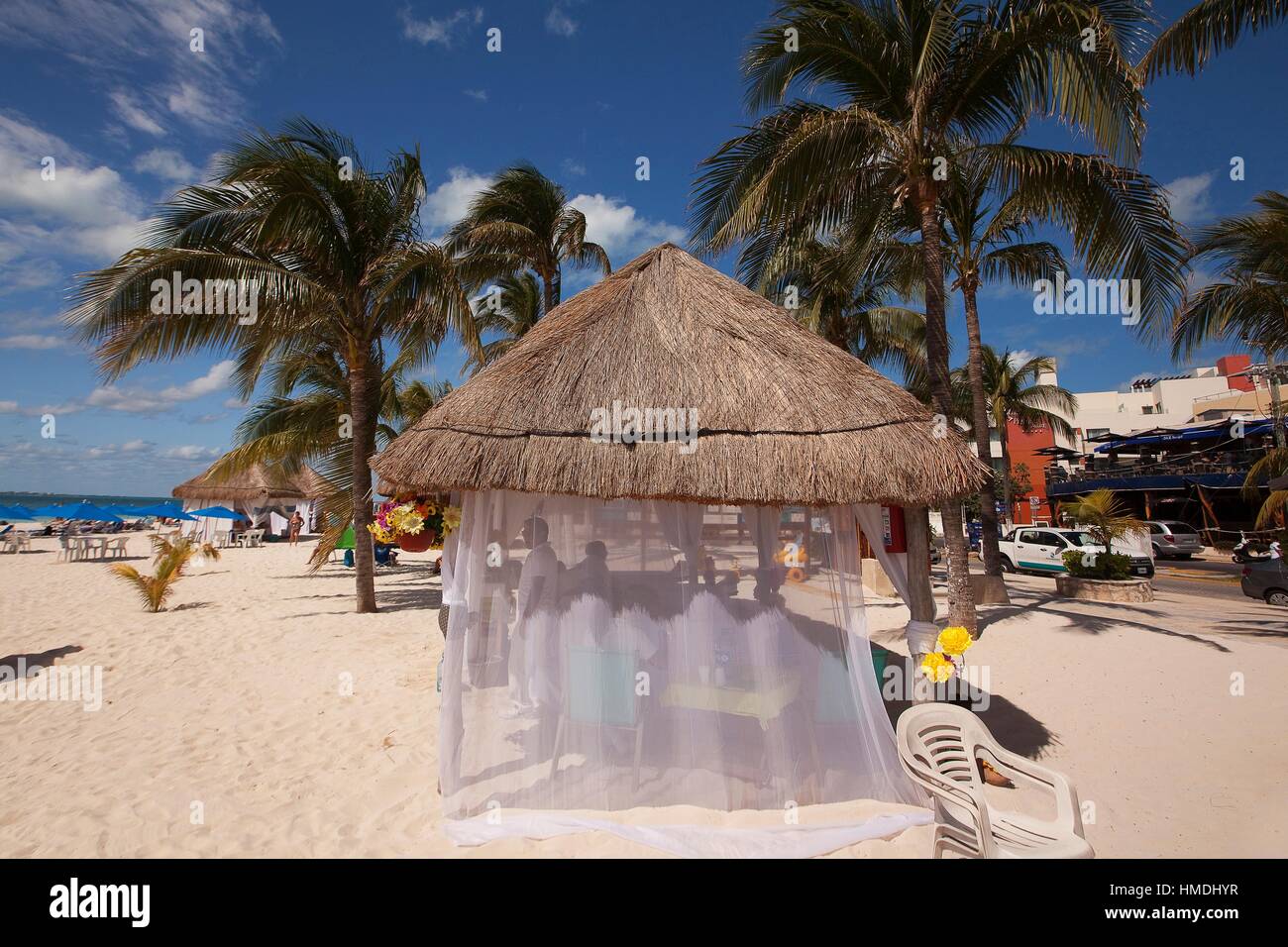 Massage hut and massage ladies at the beach, Isla Mujeres, Cancun