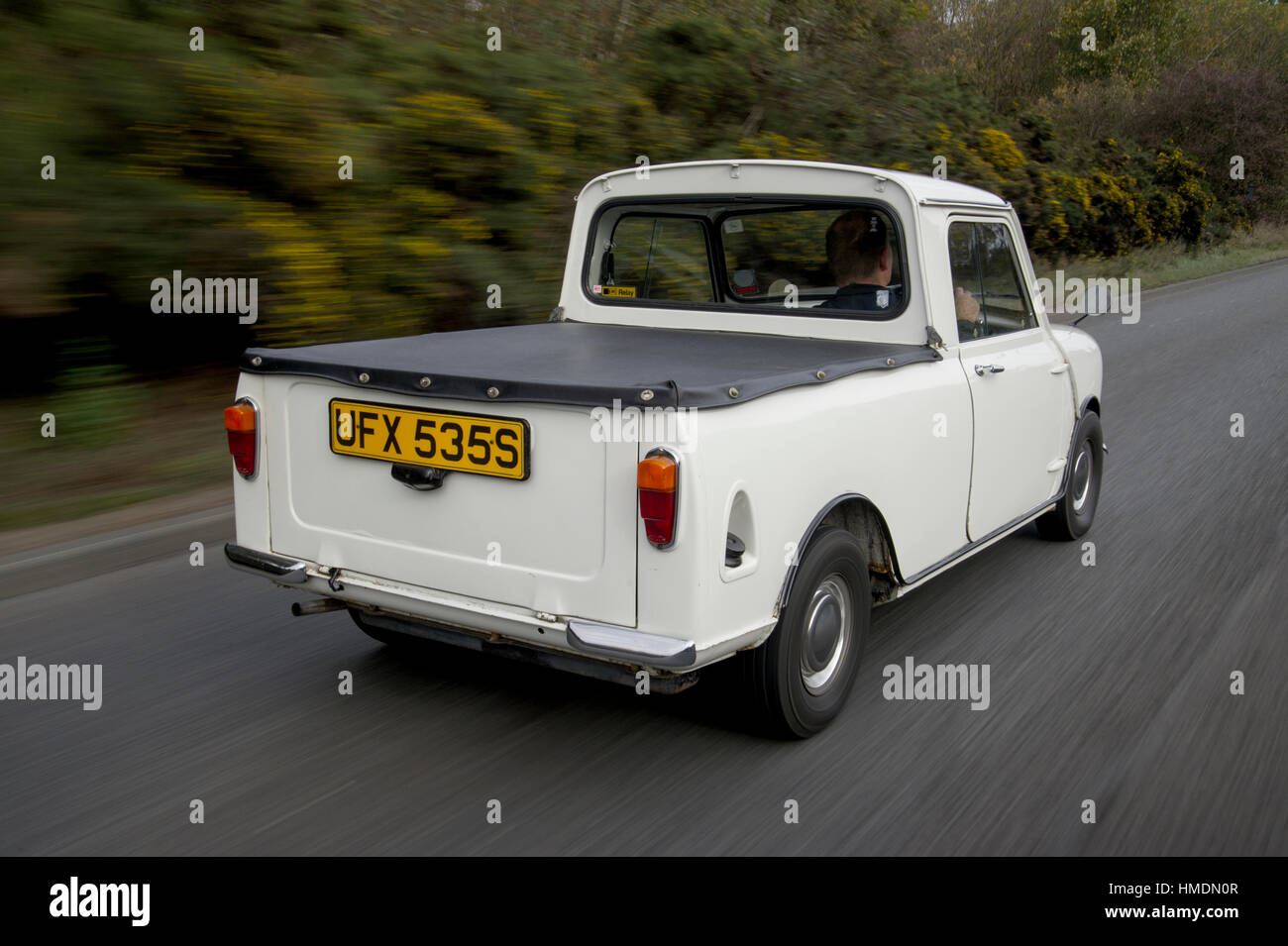Mini pick up hi-res stock photography and images - Alamy
