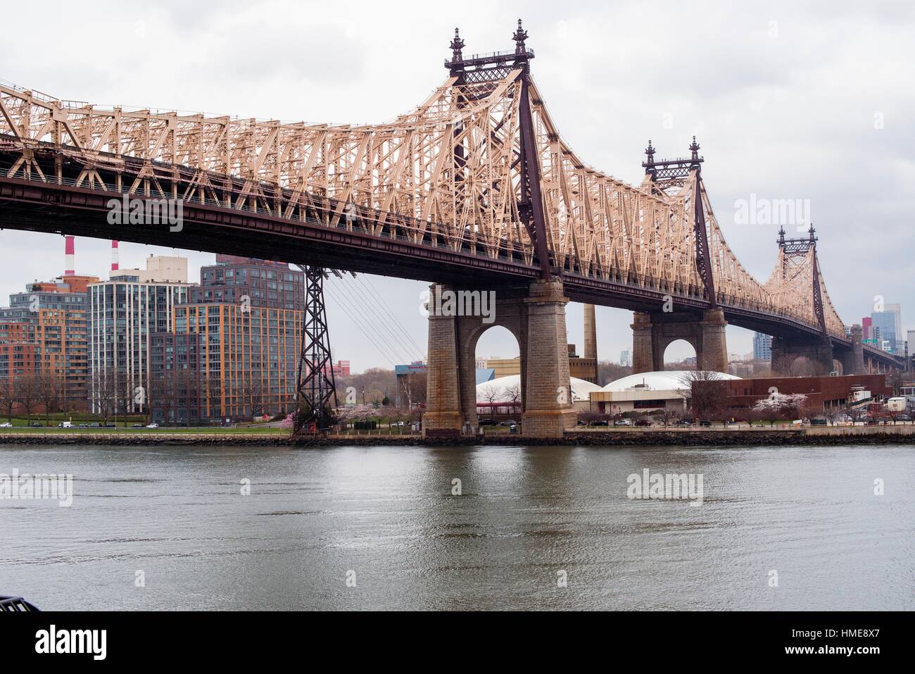 New York City, USA. View on the Ed Koch Queensboro Bridge from Sutton Place and Riverview