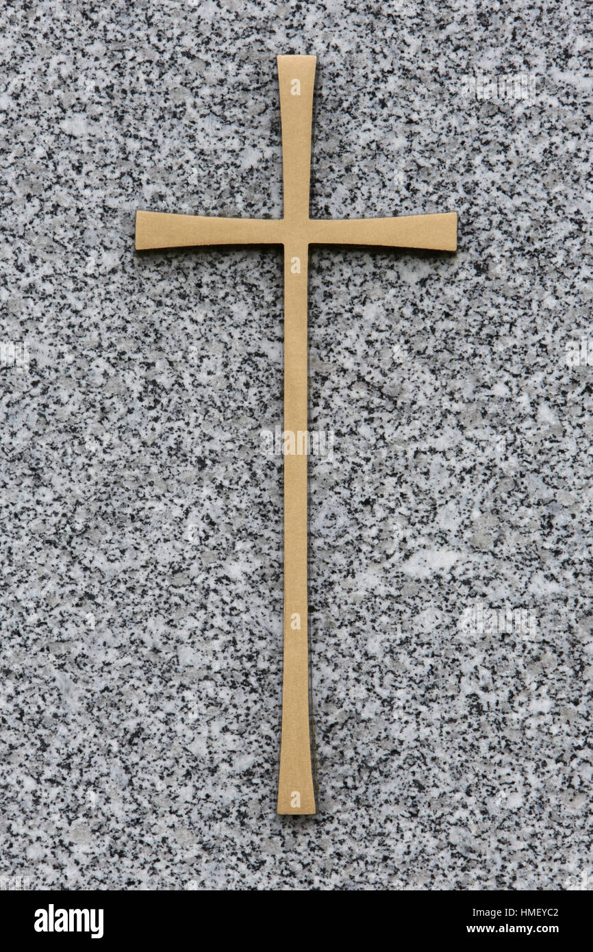 Crucifix Bronze Brillant Avec Coeur Aux Pieds 40 Cm Pour EXTÉRIEUR