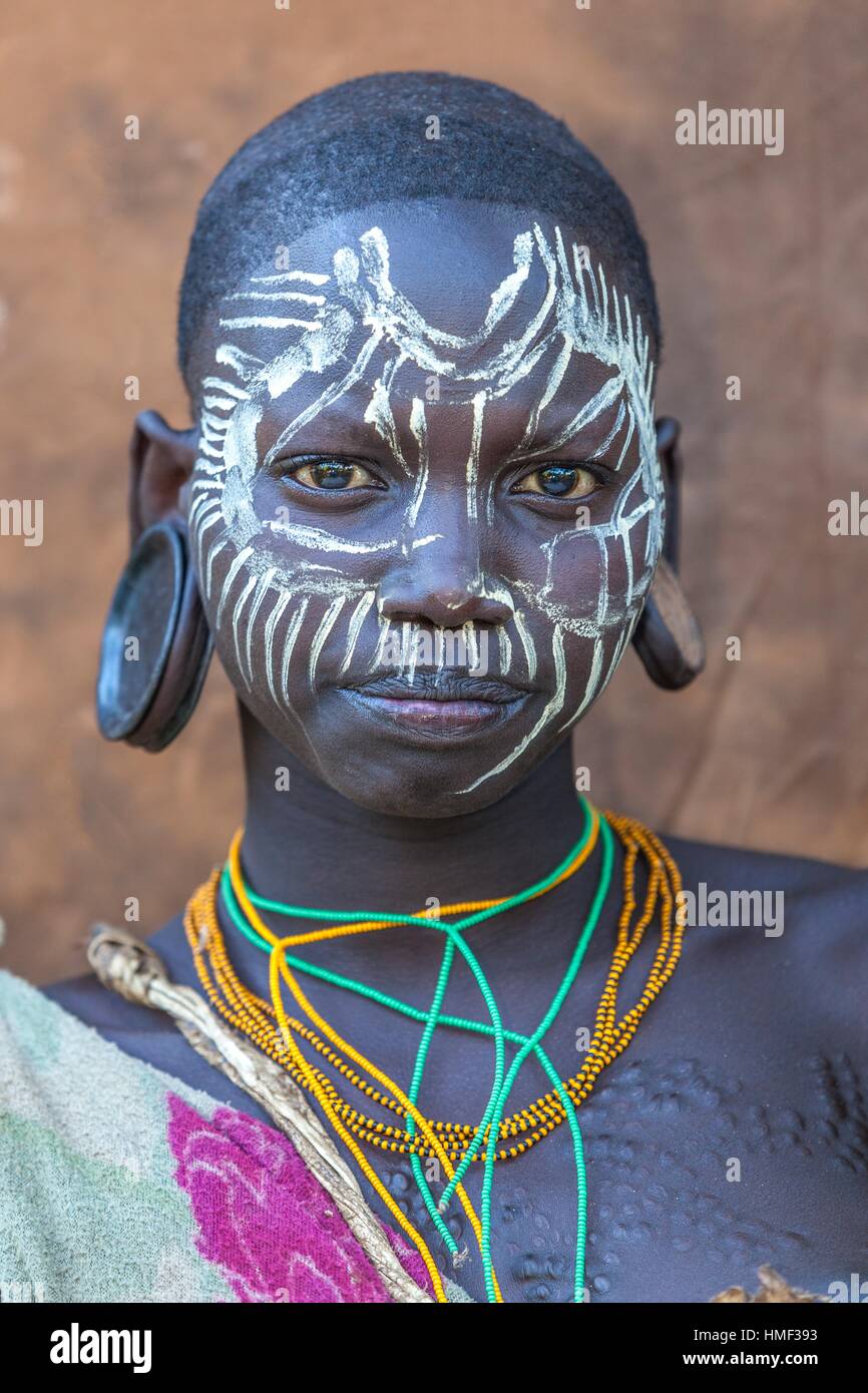 young summa woman Stock Photo - Alamy